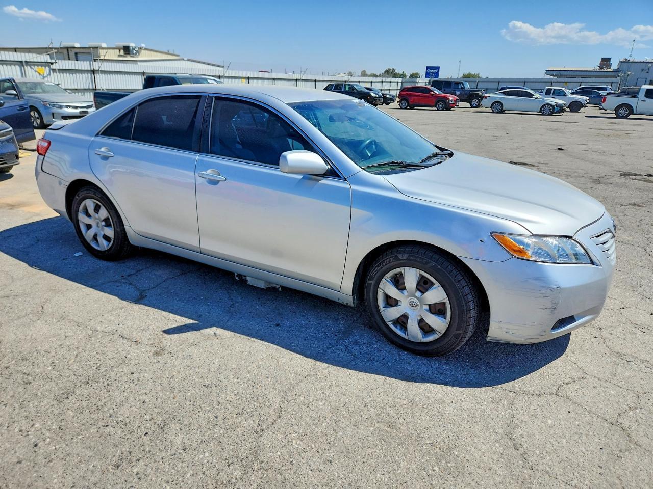 2009 Toyota Camry Le - Фото 4