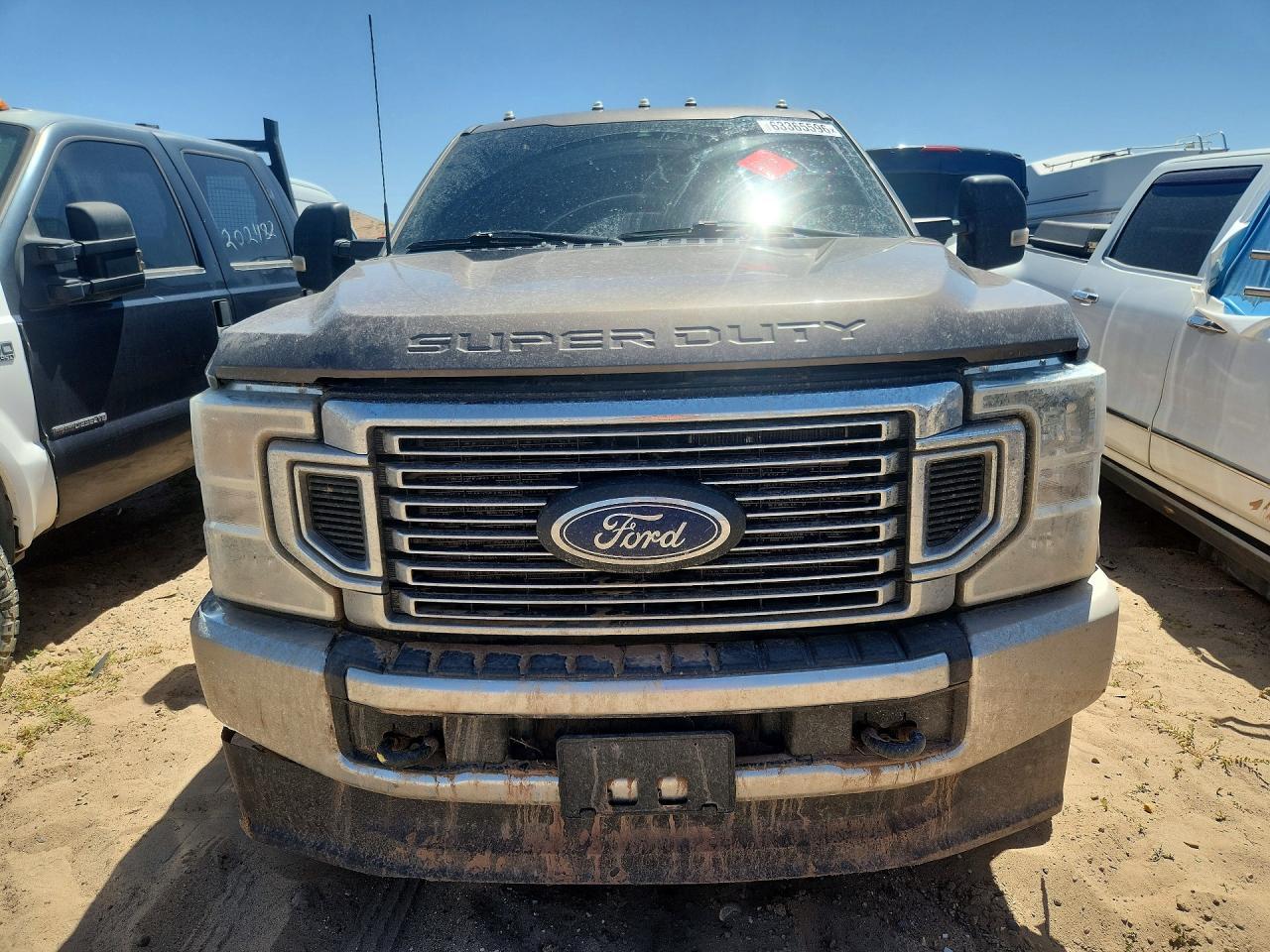 2022 Ford F350 Super Duty - Фото 5