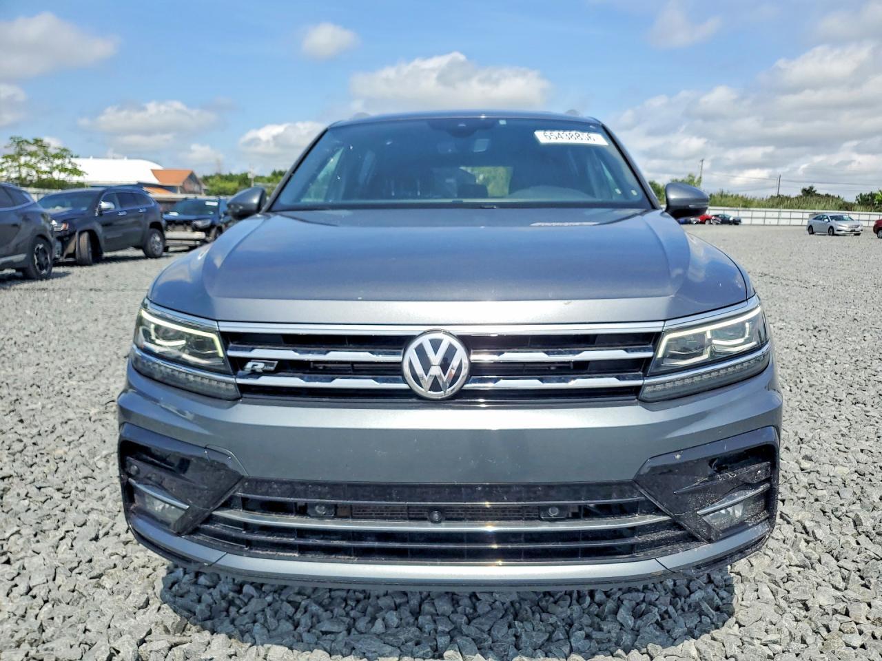 2021 Volkswagen Tiguan Sel Premium R-Line - Image 5