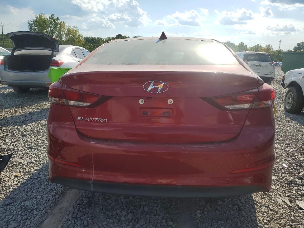 2017 Hyundai Elantra Se - Фото 6