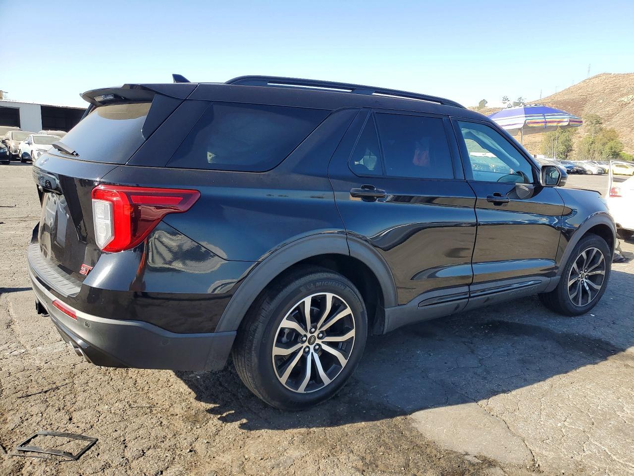 2020 Ford Explorer St - Image 3