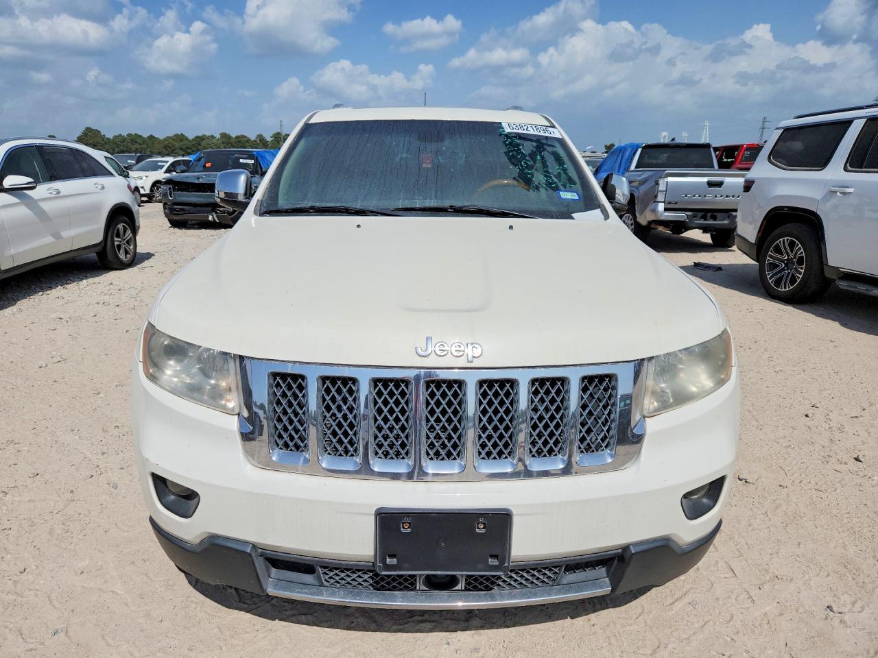 2012 Jeep Grand Cherokee Overland - Image 5