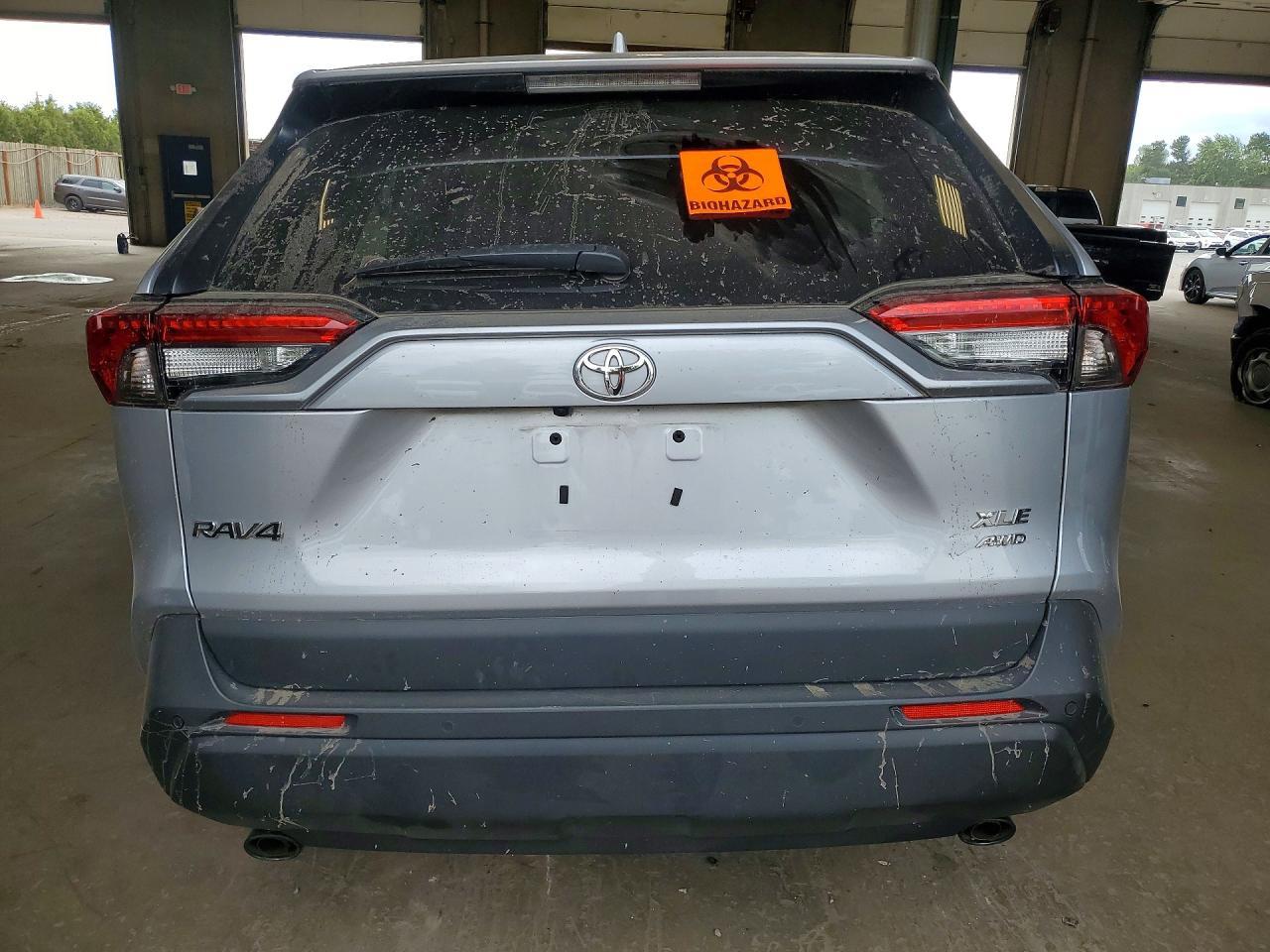 2025 Toyota Rav4 Xle Premium - Image 6