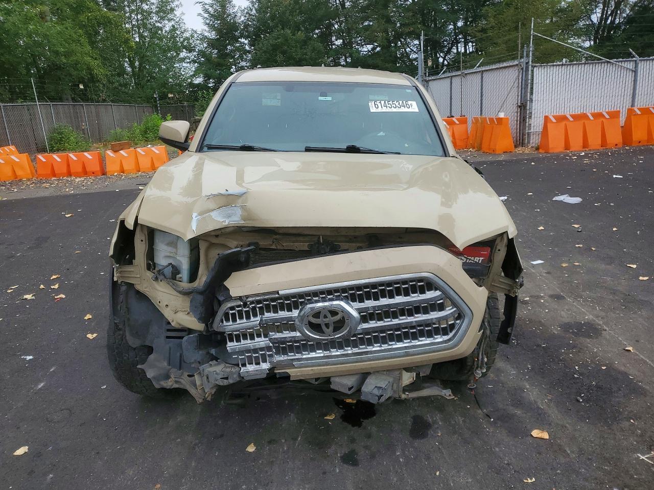 2017 Toyota Tacoma Trd Off-Road - Image 5