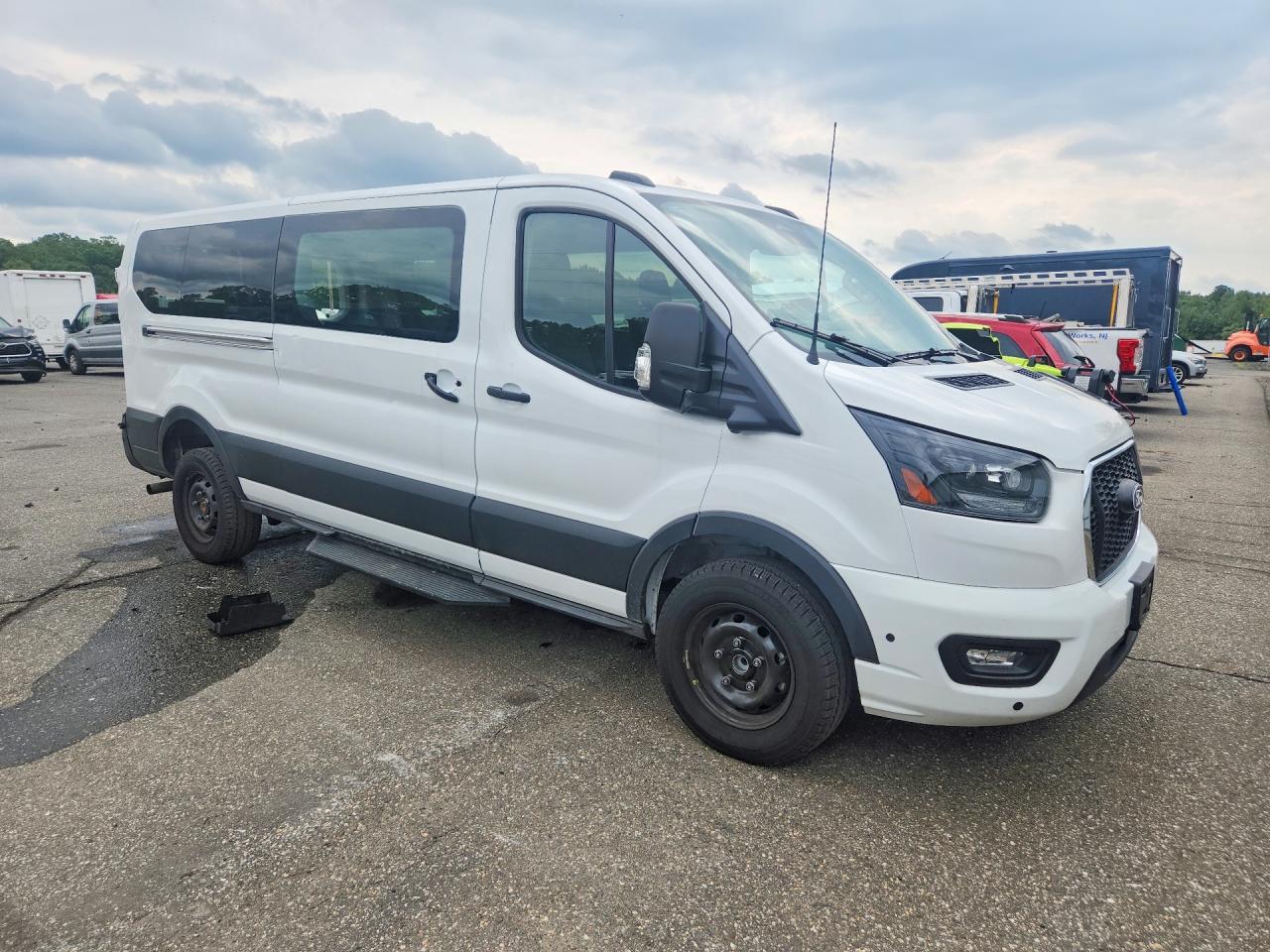 2026 Ford Transit T-350 - Фото 4