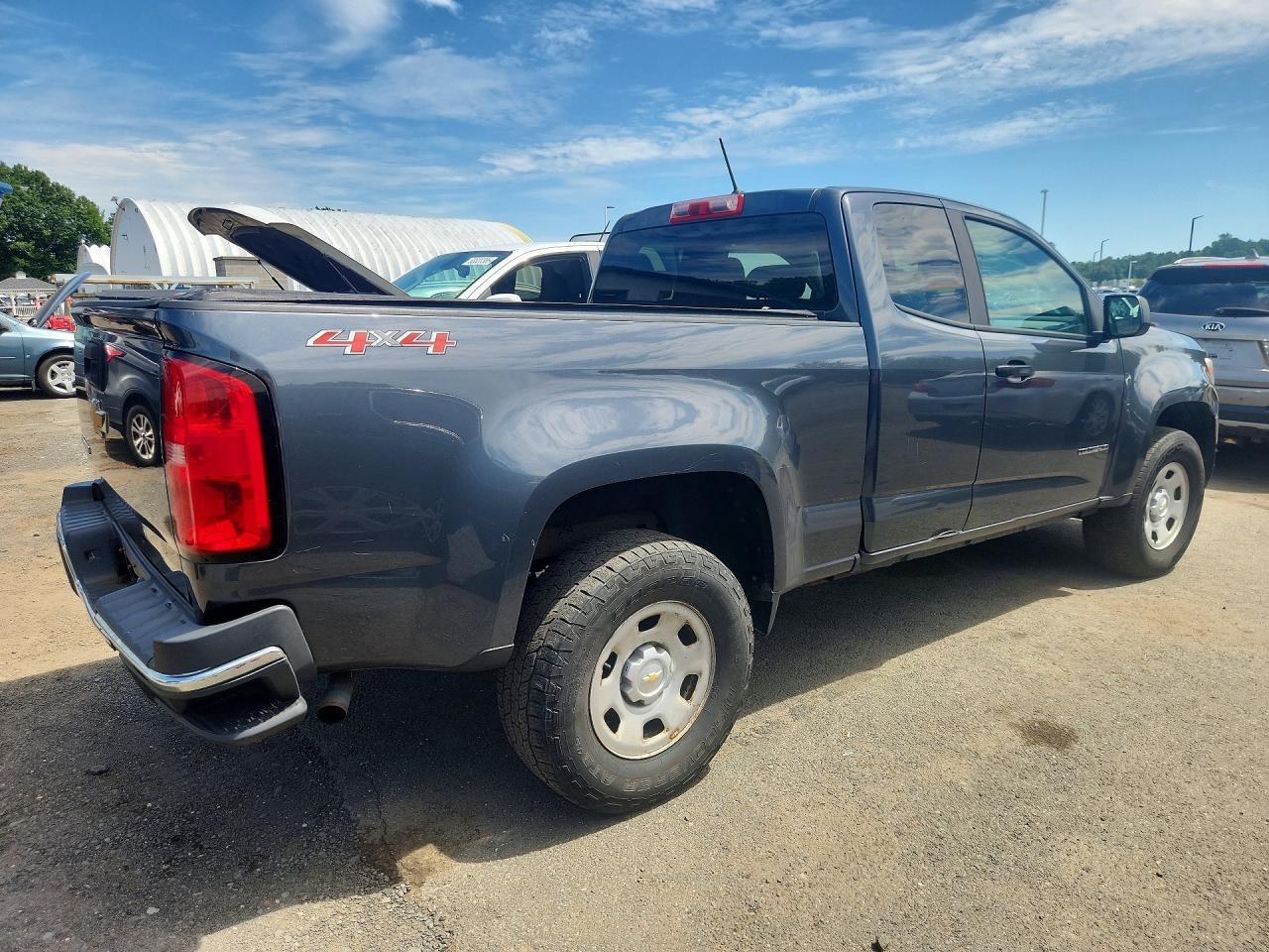 2016 Chevrolet Colorado - Фото 3