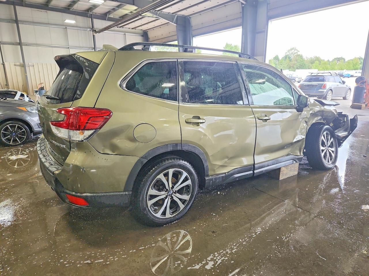 2022 Subaru Forester Limited - Фото 3