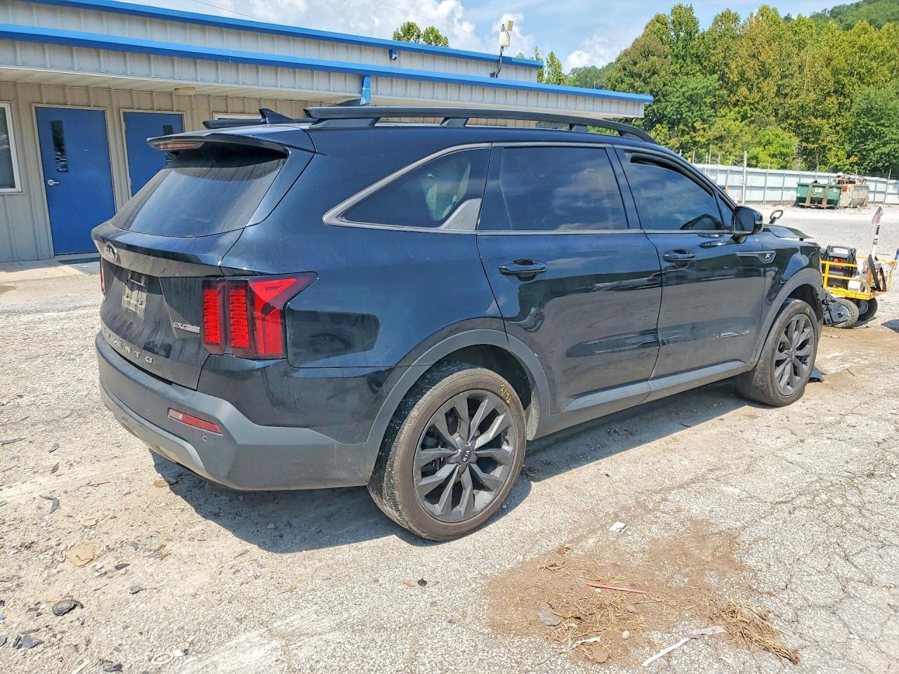 2021 Kia Sorento Ex - Фото 3