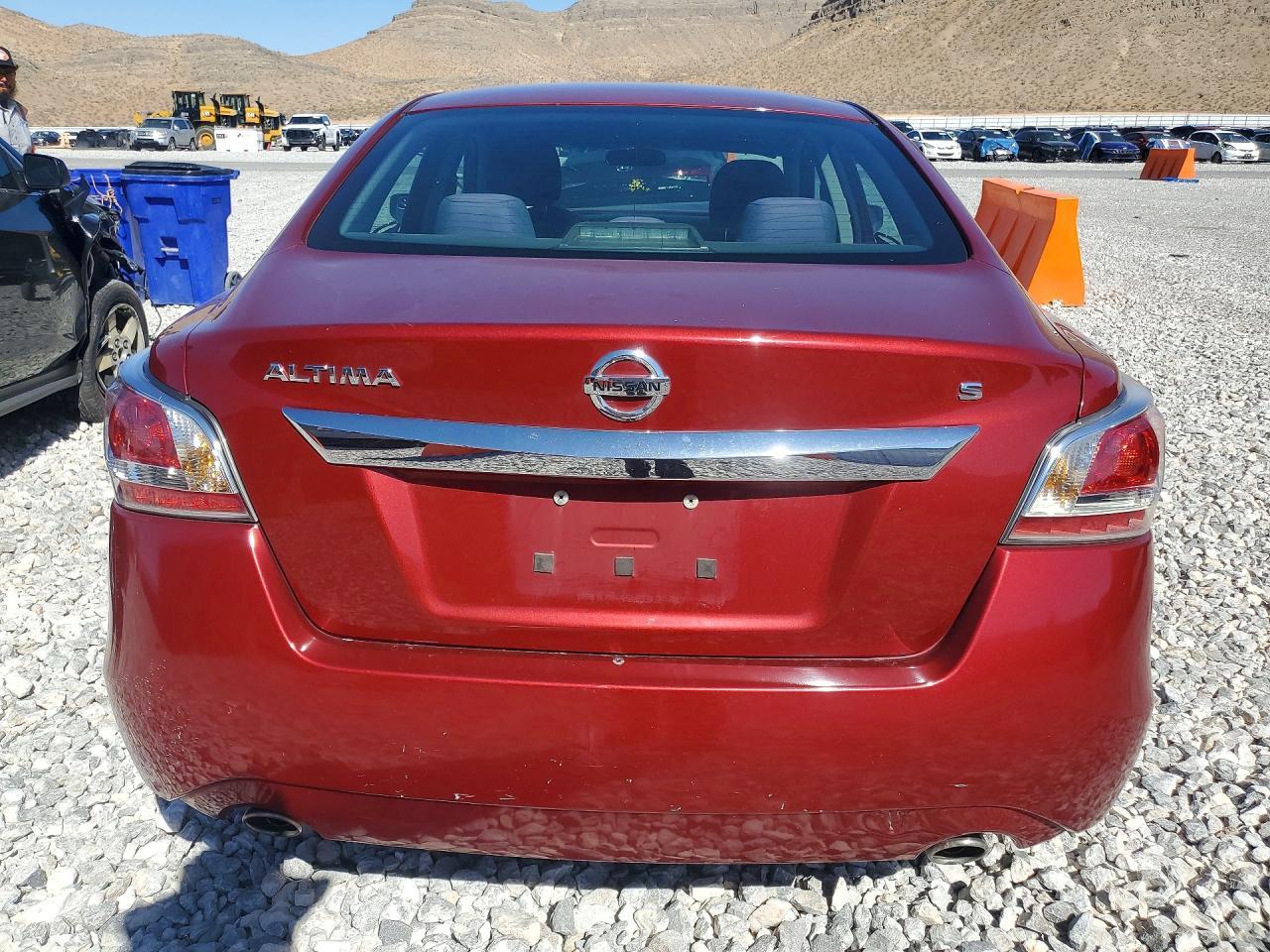 2015 Nissan Altima 2.5 S - Image 6