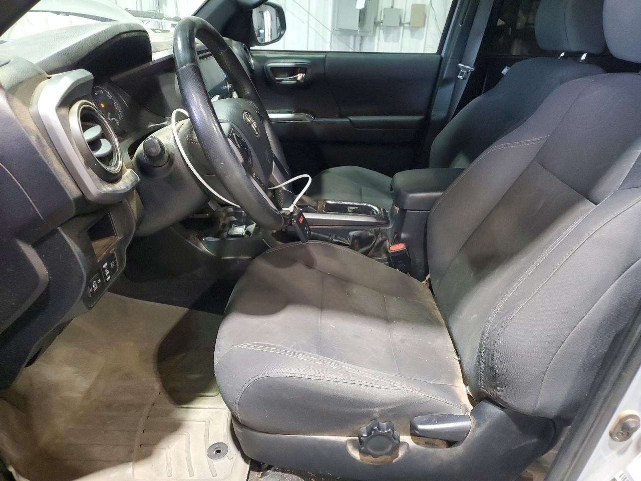 2018 Toyota Tacoma Trd Off-Road - Image 7