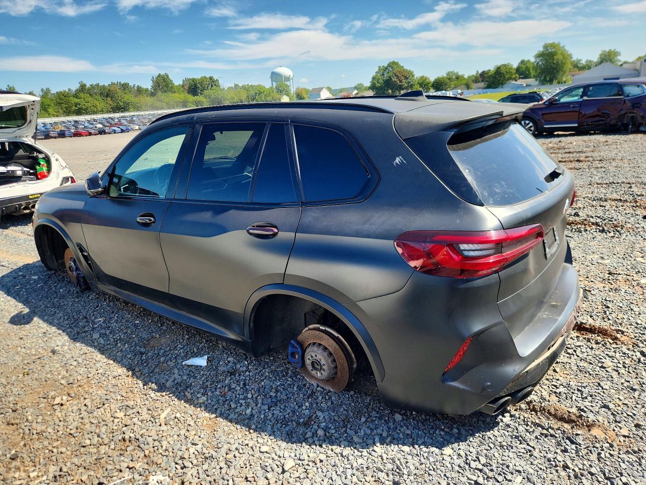 2021 BMW X5 M - Фото 2