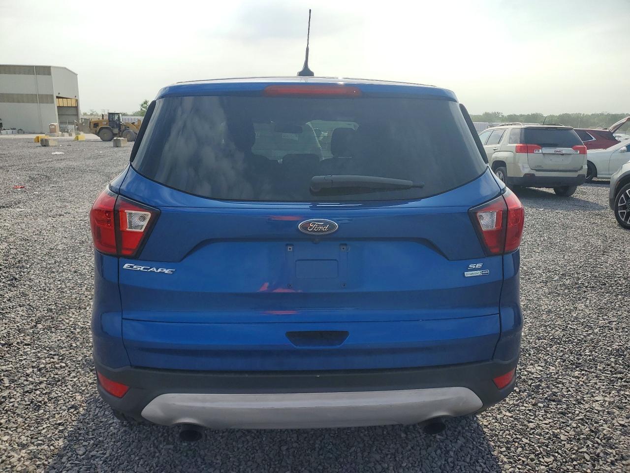 2019 Ford Escape Se - Фото 6
