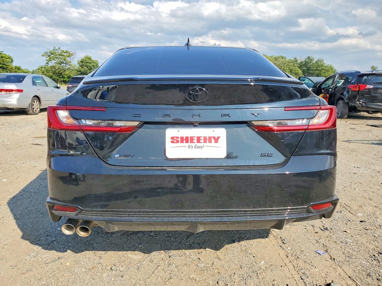 2026 Toyota Camry Nightshade - Фото 6