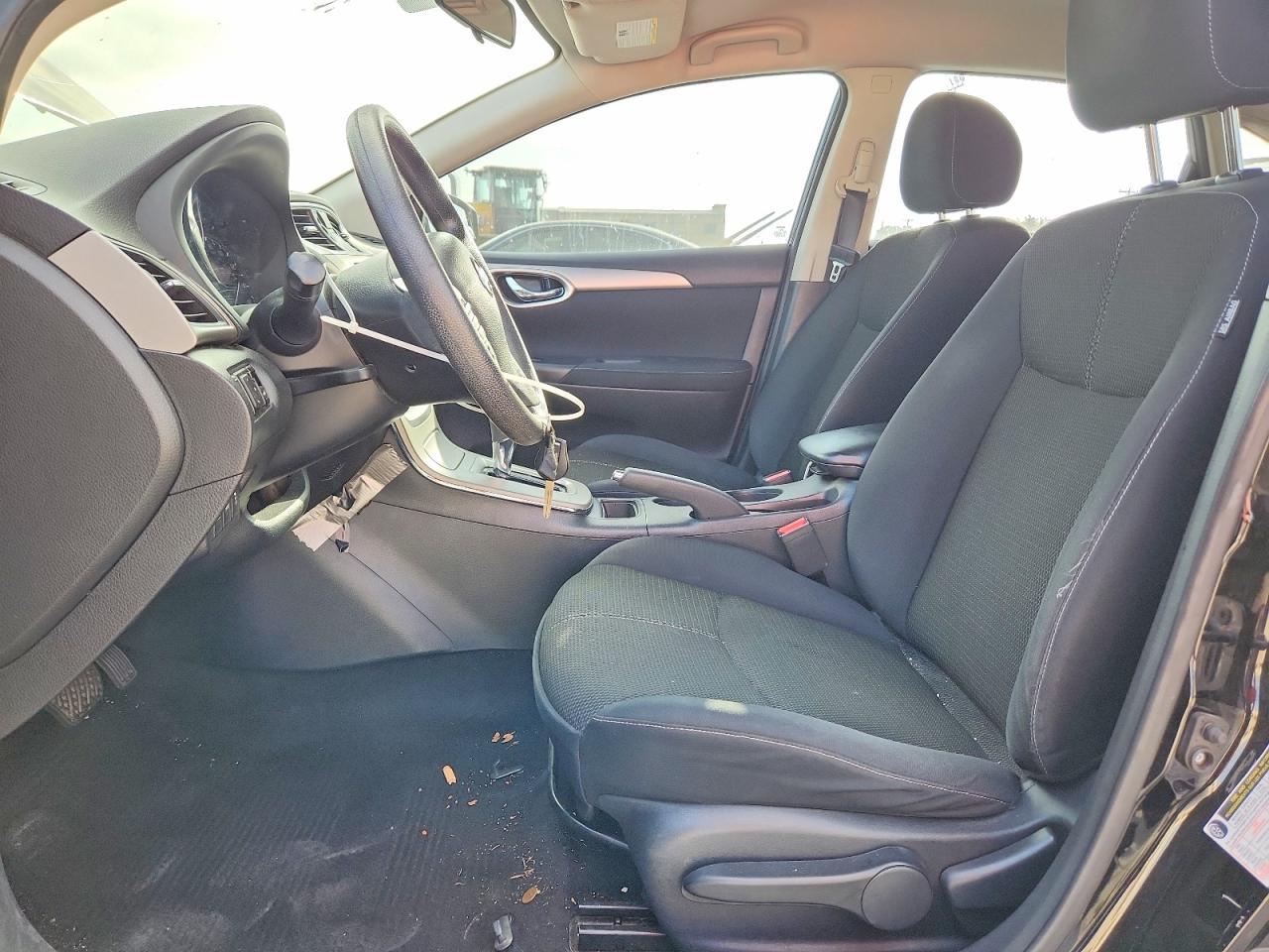 2015 Nissan Sentra S - Фото 7