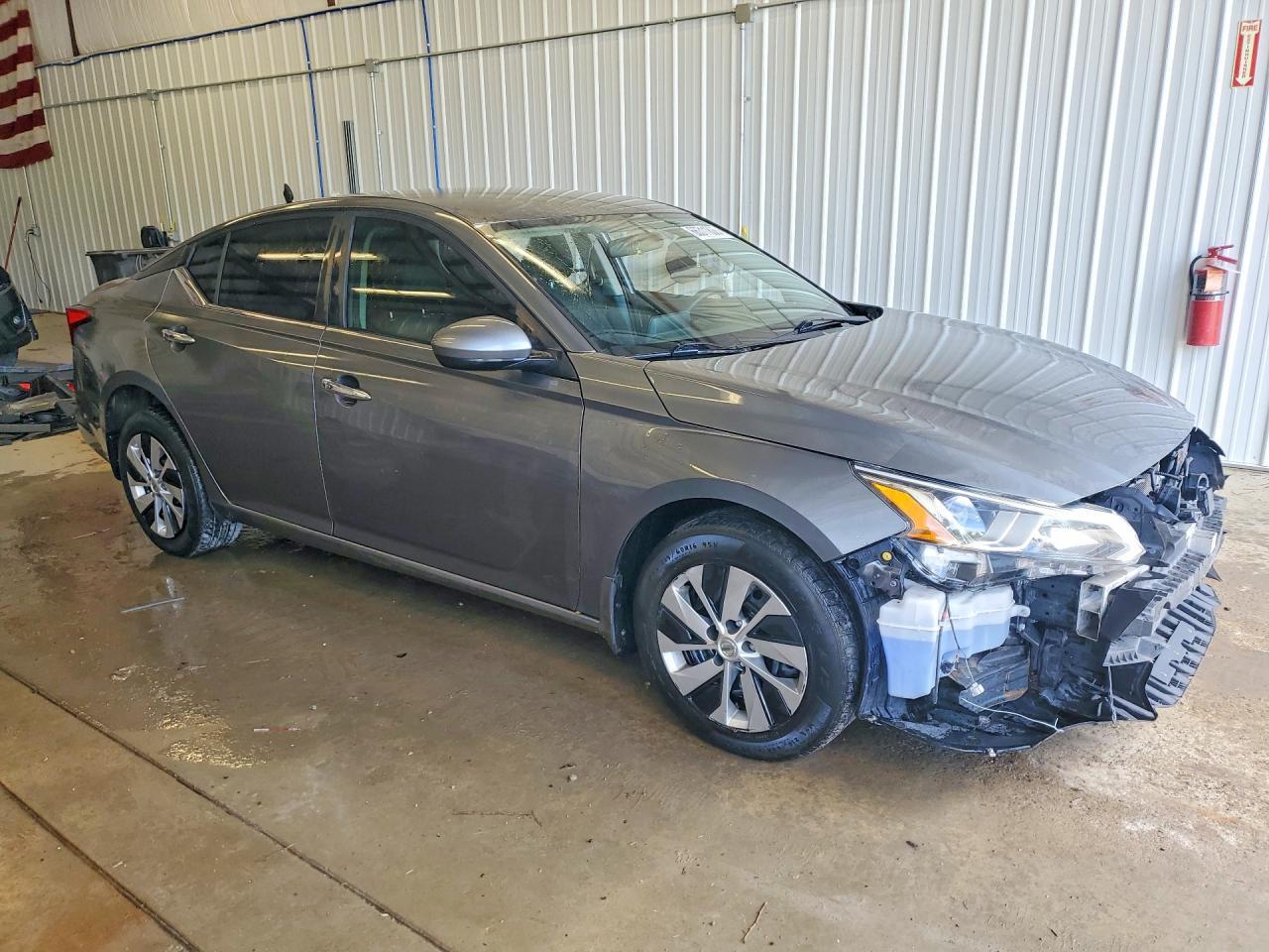 2019 Nissan Altima S - Image 4