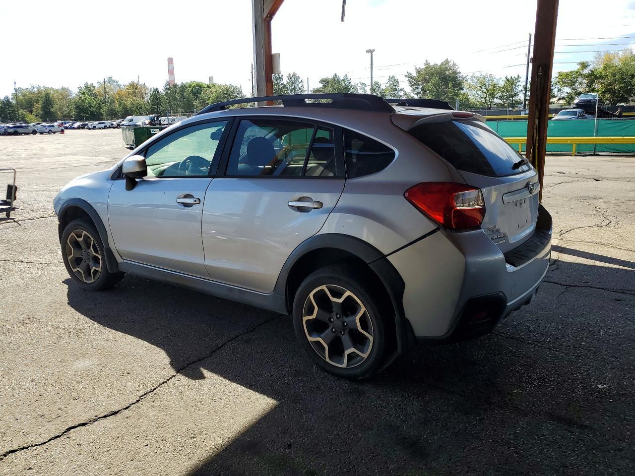 2014 Subaru Xv Crosstrek 2.0 Premium - Image 2