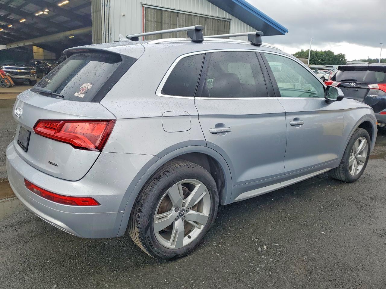 2019 Audi Q5 Premium Plus - Image 3