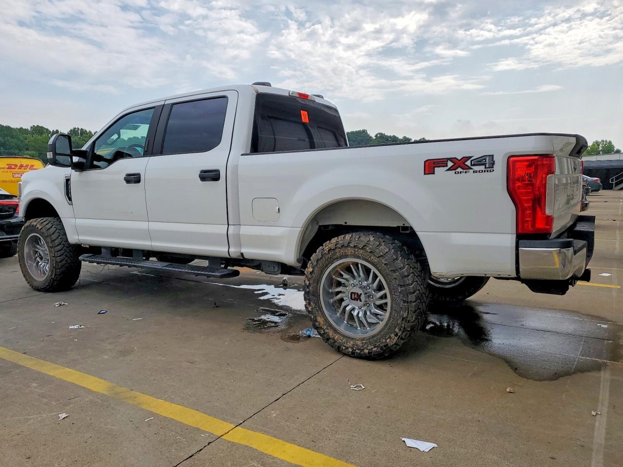 2020 Ford F250 Super Duty - Фото 2