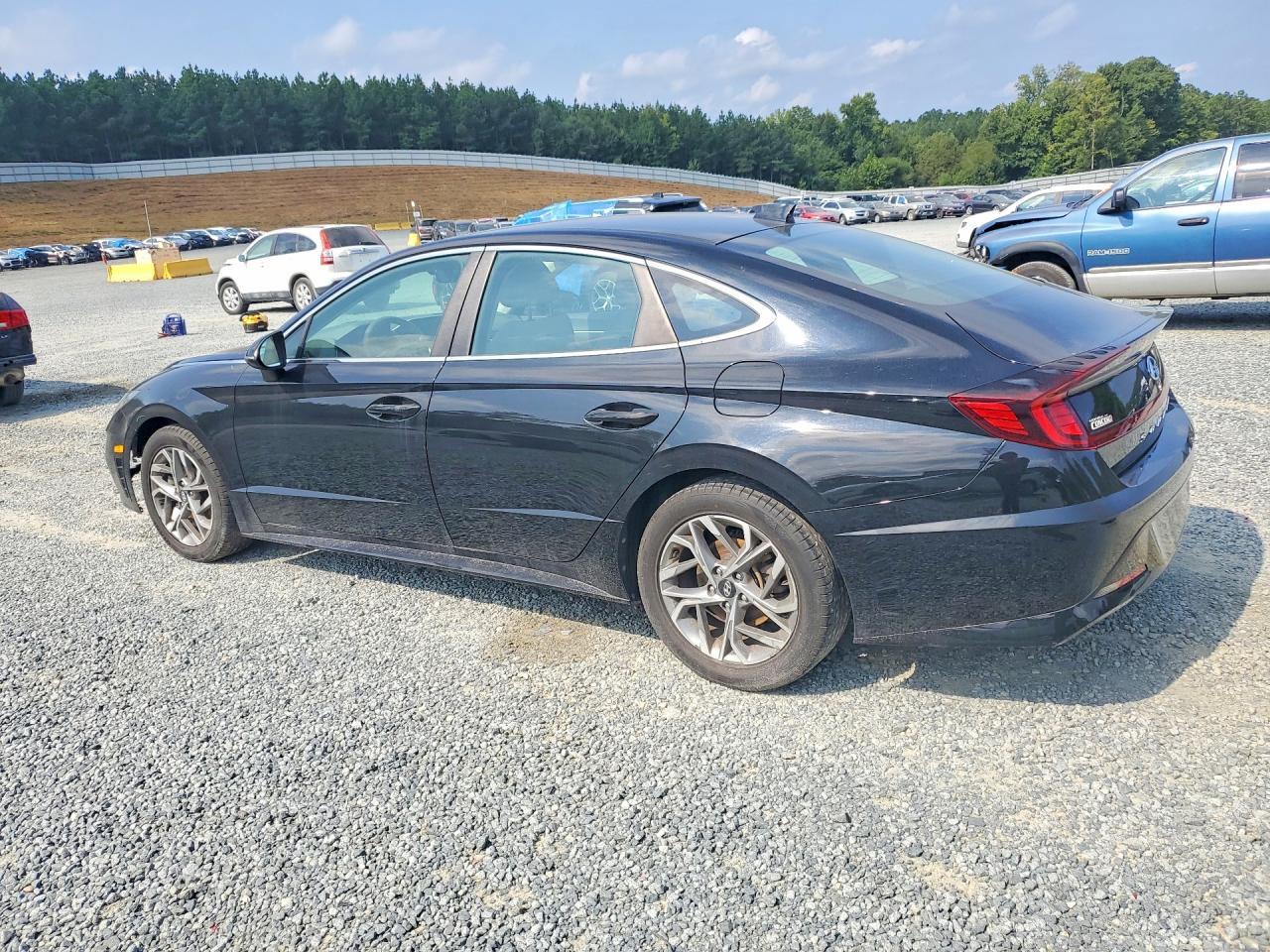 2020 Hyundai Sonata Sel - Image 2
