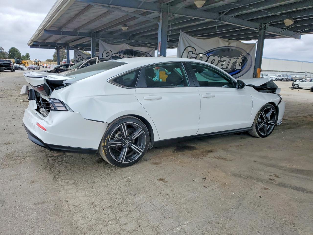 2024 Honda Accord Hybrid Sport - Image 3