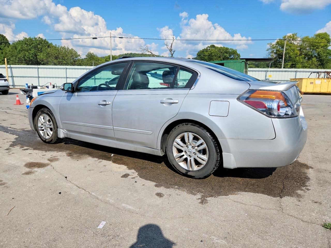 2012 Nissan Altima 2.5 - Фото 2