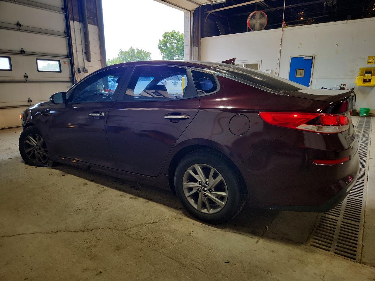 2019 Kia Optima Lx - Image 2