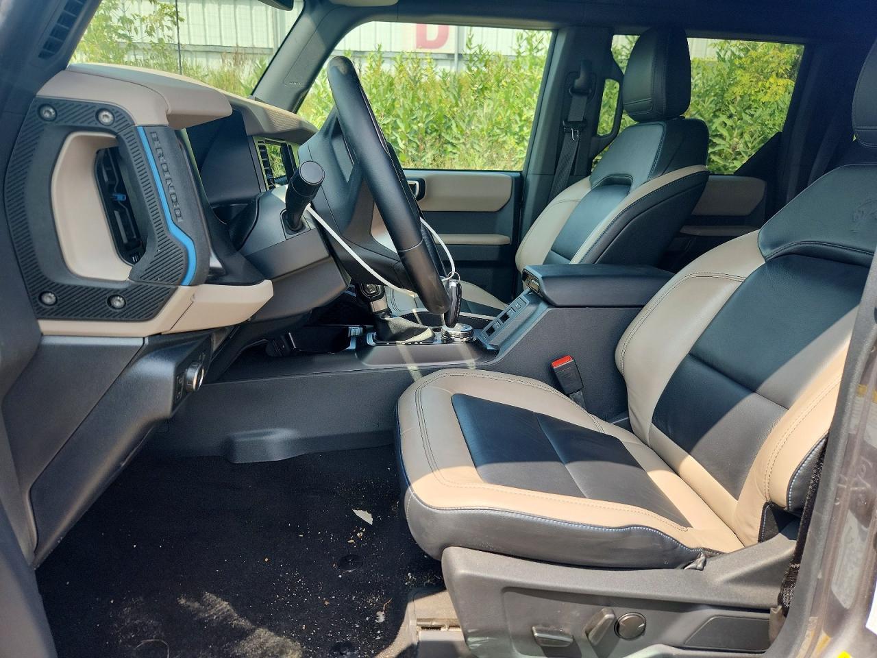 2022 Ford Bronco Base - Image 7