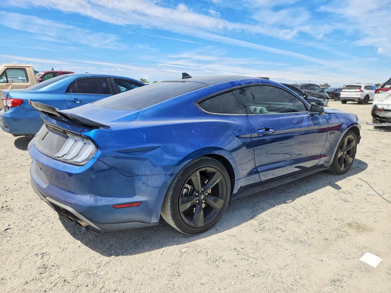 2022 Ford Mustang Gt - Фото 3