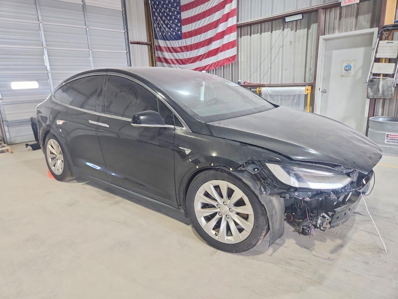 2017 Tesla Model X - Image 4