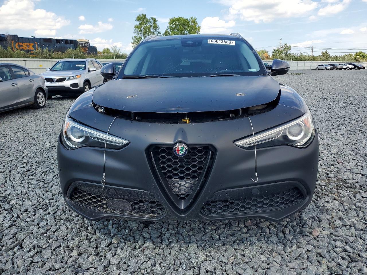 2018 Alfa Romeo Stelvio - Фото 5