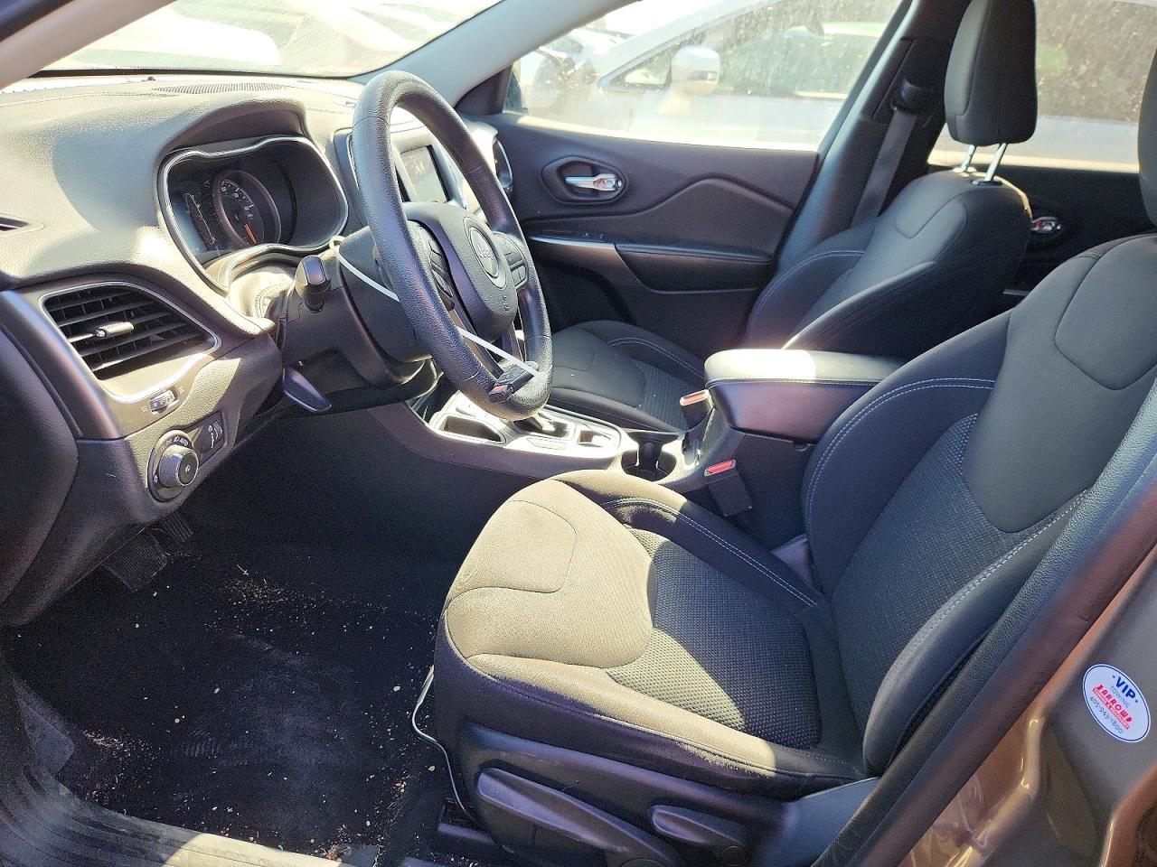 2019 Jeep Cherokee Latitude - Фото 7