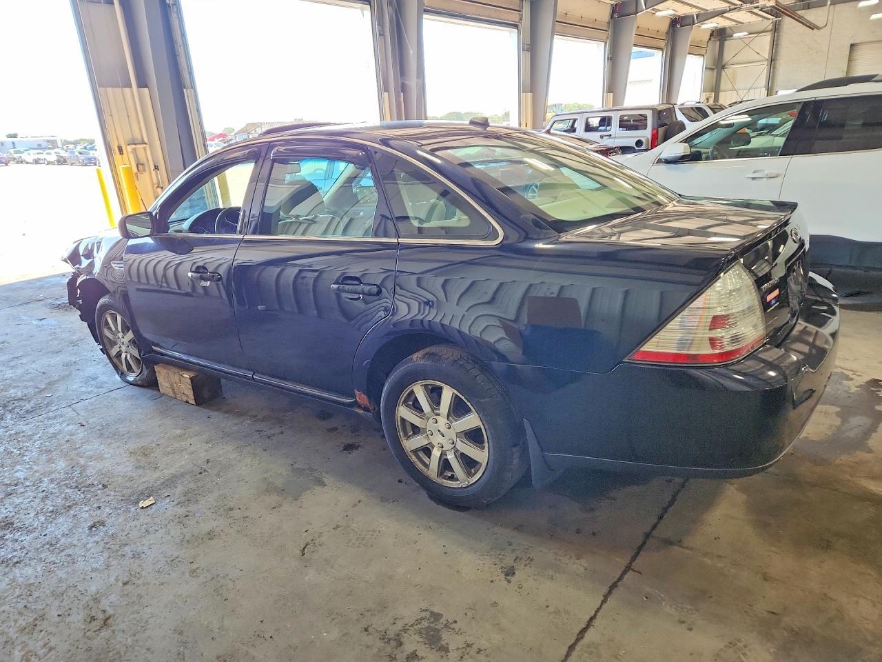 2008 Ford Taurus Sel - Image 2