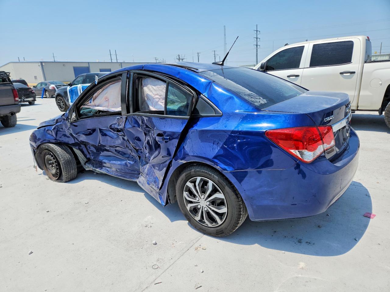 2013 Chevrolet Cruze Ls - Фото 2