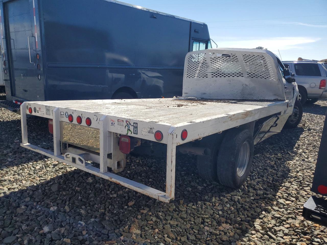 2020 Ford F350 - Фото 3