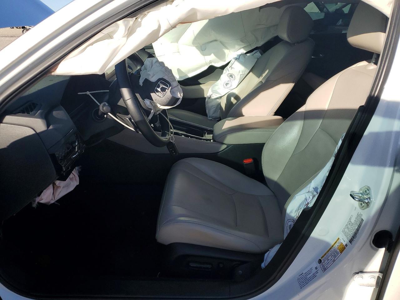 2024 Honda Accord Touring Hybrid - Фото 7