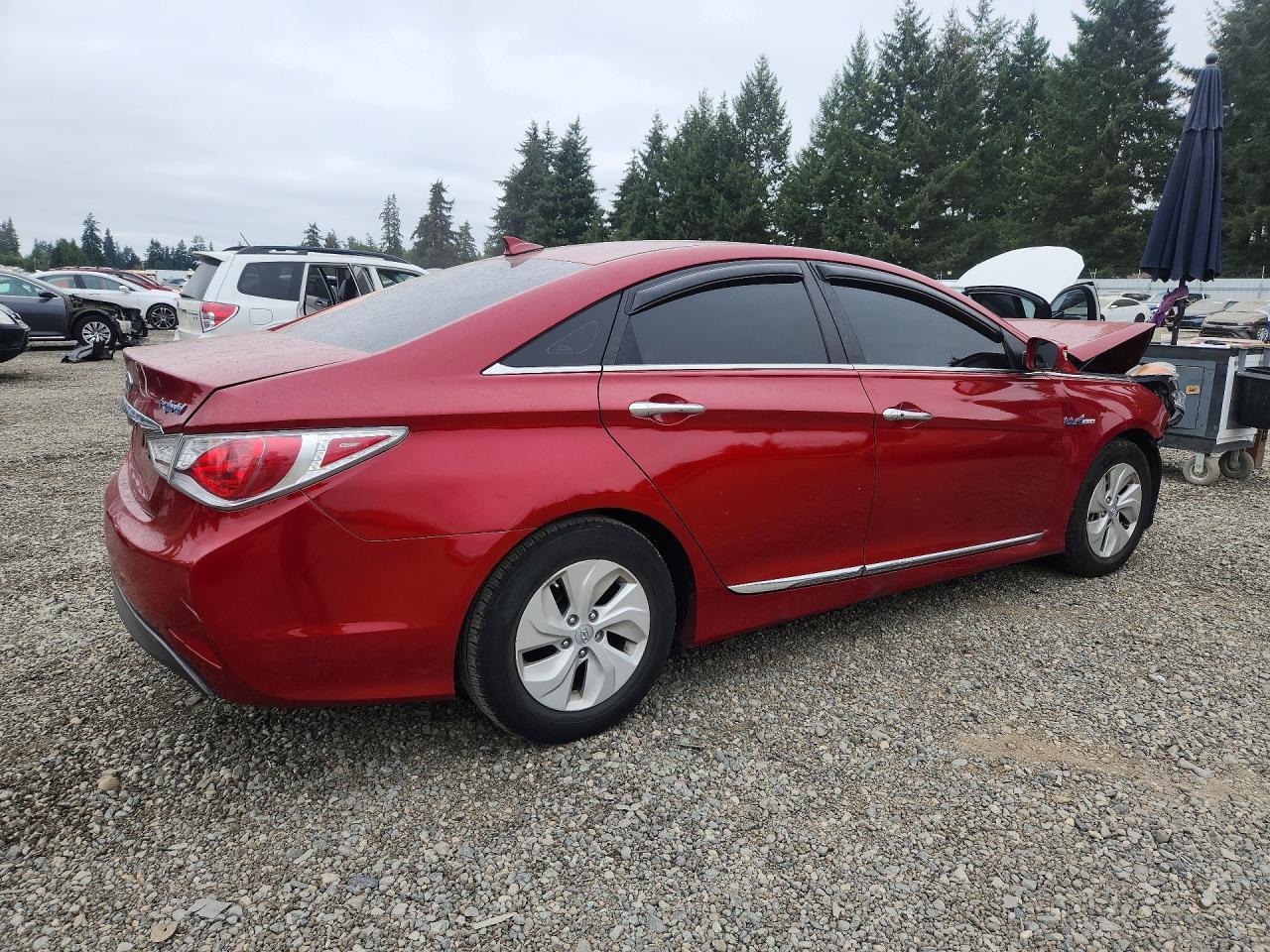 2015 Hyundai Sonata Hybrid Base - Image 3