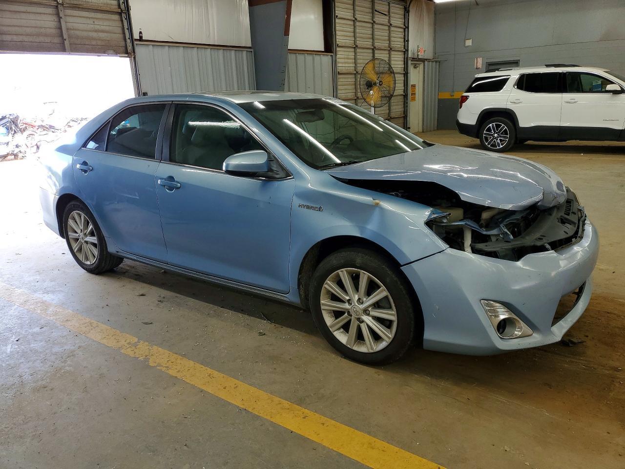 2012 Toyota Camry Hybrid Xle - Image 4