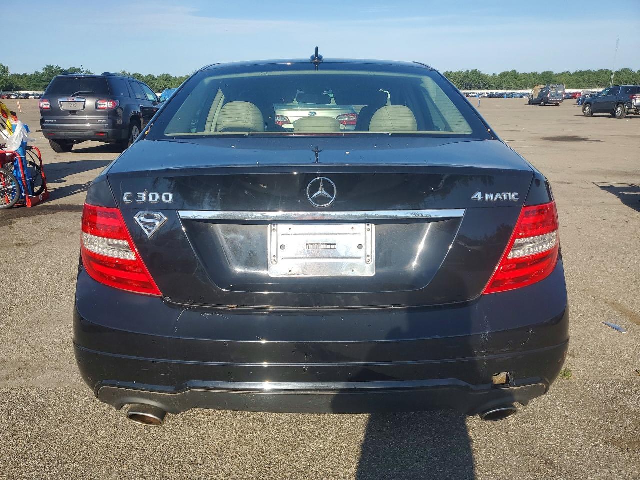2013 Mercedes-Benz C 300 4Matic - Image 6
