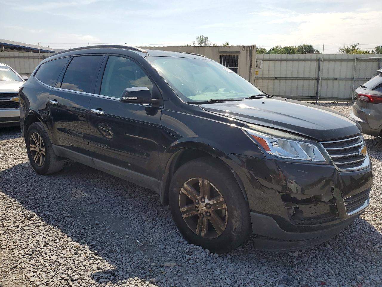 2017 Chevrolet Traverse Lt - Image 4