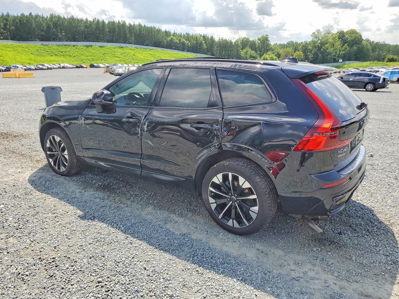 2026 Volvo Xc60 Plus - Фото 2