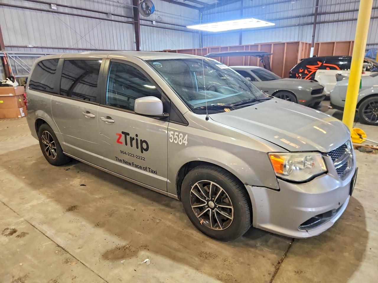 2018 Dodge Grand Caravan Sxt - Image 4