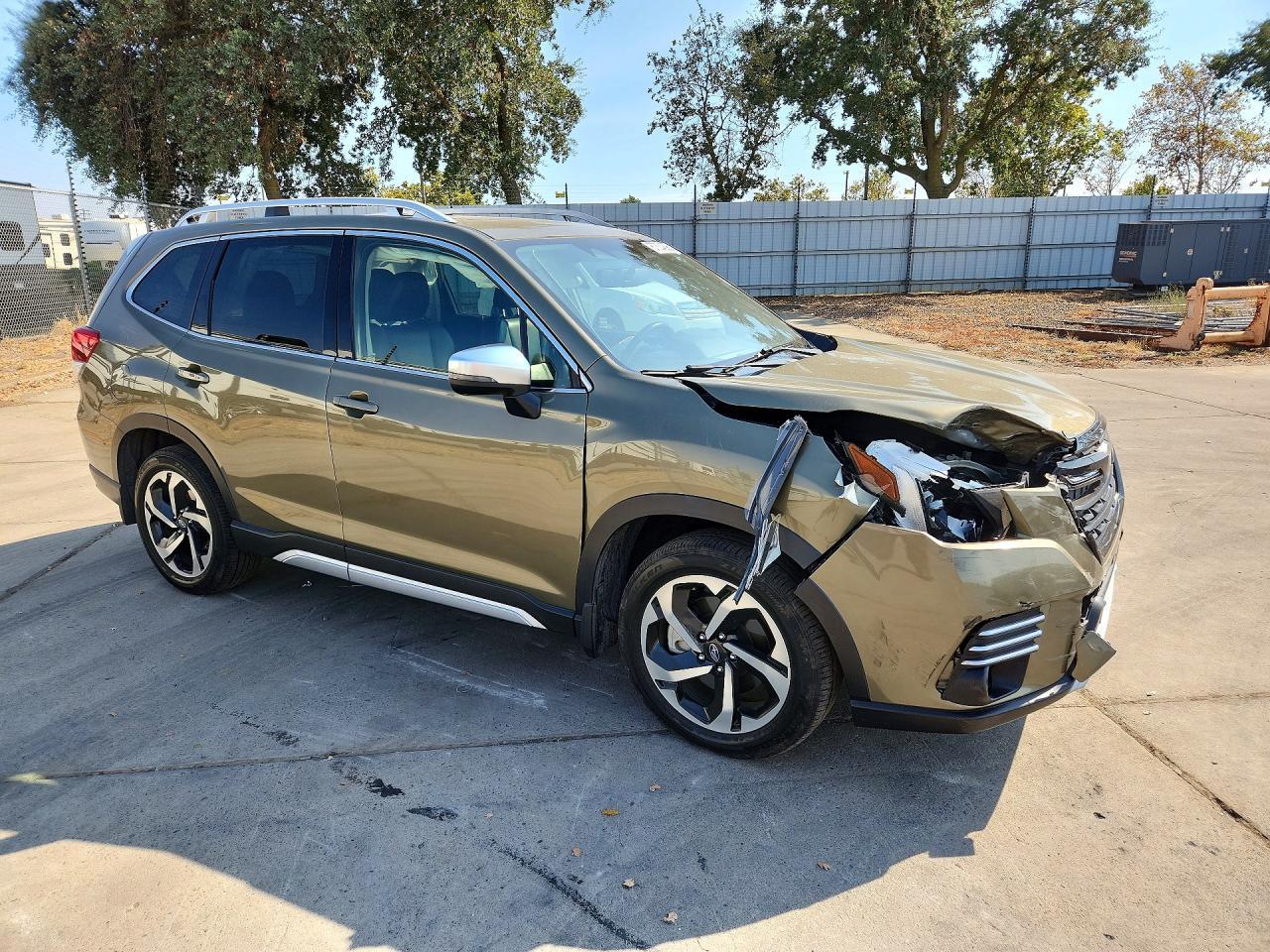 2023 Subaru Forester Touring - Фото 4