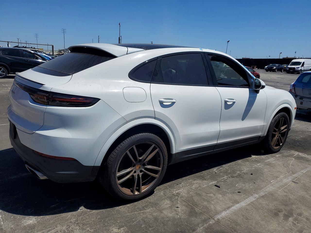 2020 Porsche Cayenne Coupe - Фото 3