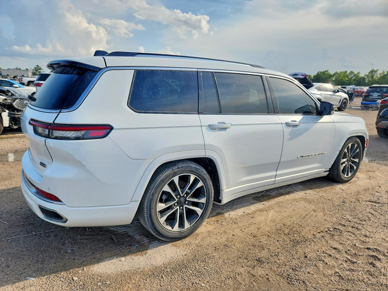 2023 Jeep Grand Cherokee L Overland - Фото 3