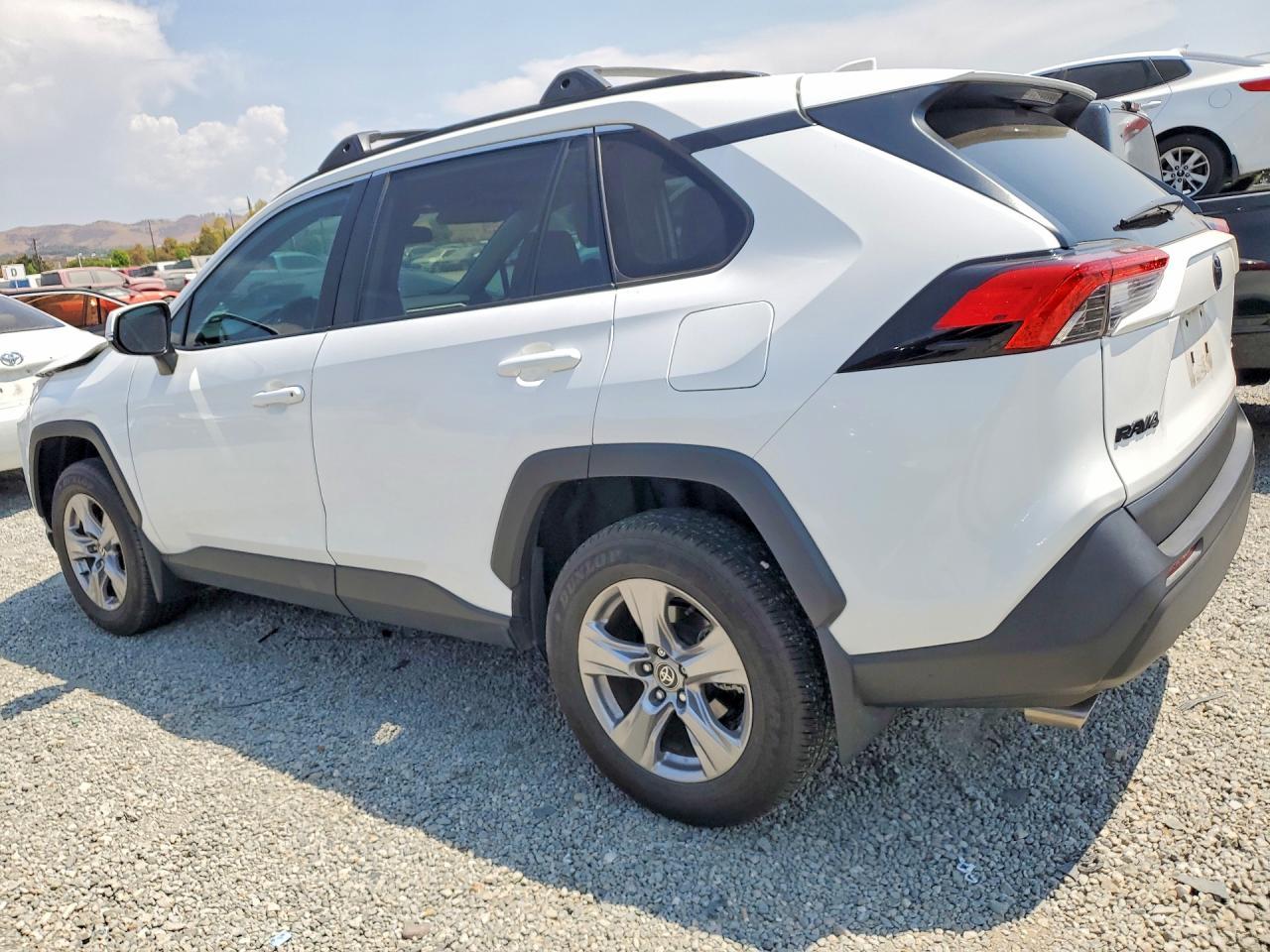 2025 Toyota Rav4 Xle - Фото 2