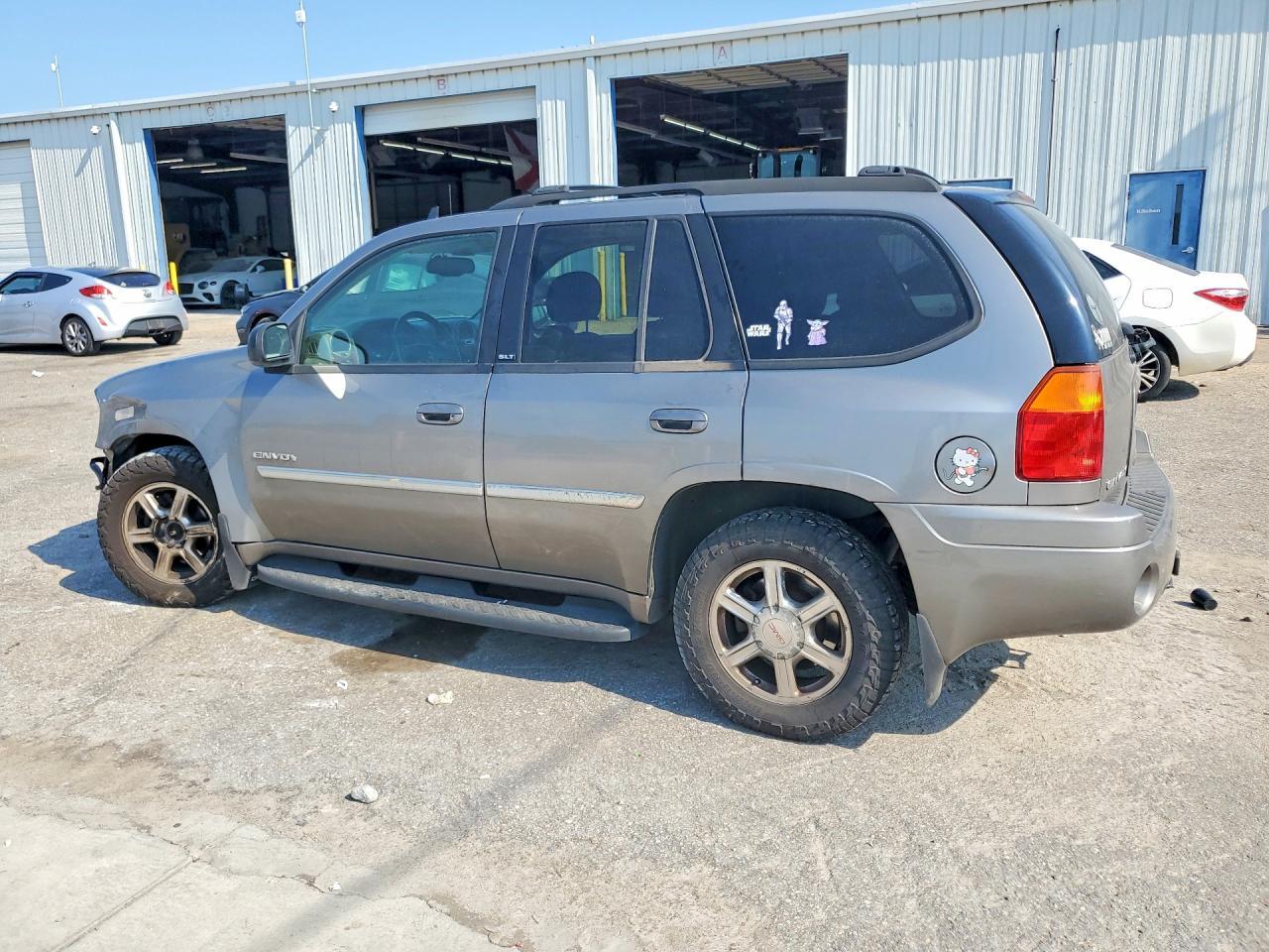 2006 GMC Envoy - Фото 2