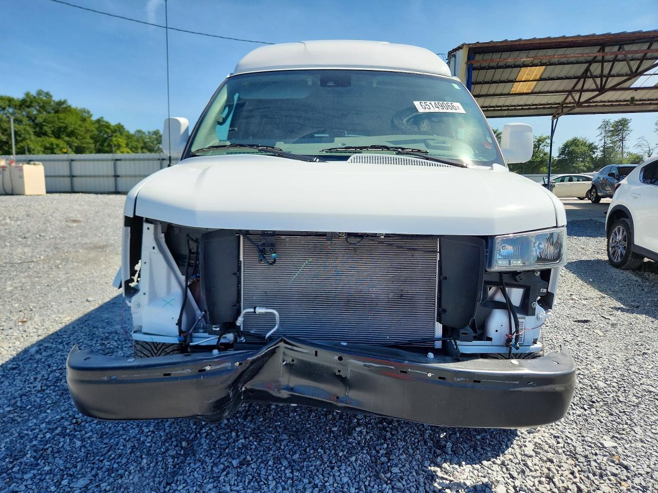 2025 GMC Savana G2500 - Фото 5