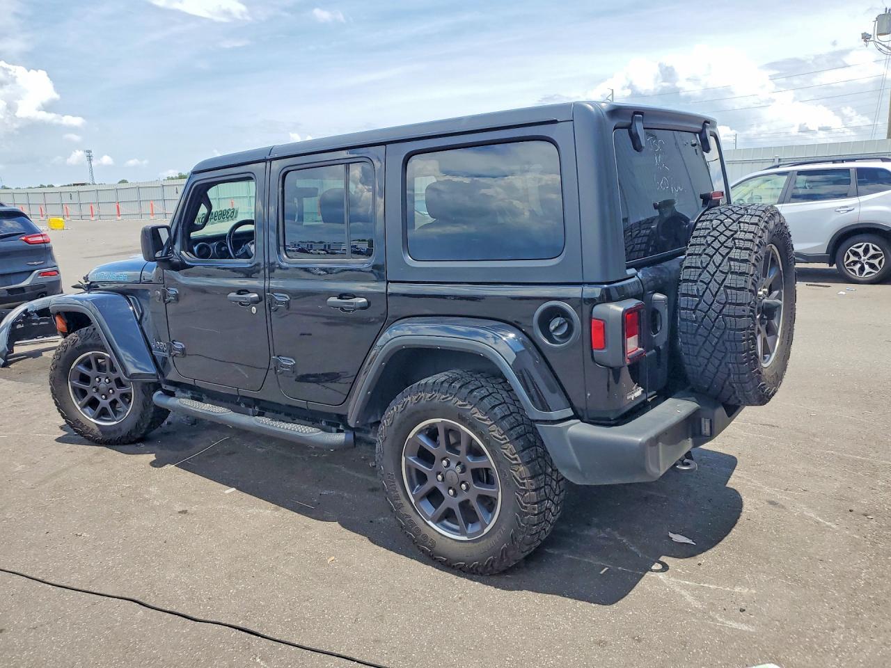 2021 Jeep Wrangler Unlimited Sport - Фото 2