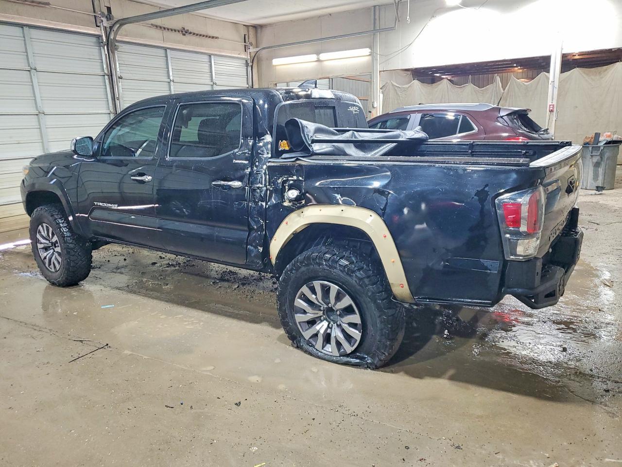 2023 Toyota Tacoma Limited - Фото 2