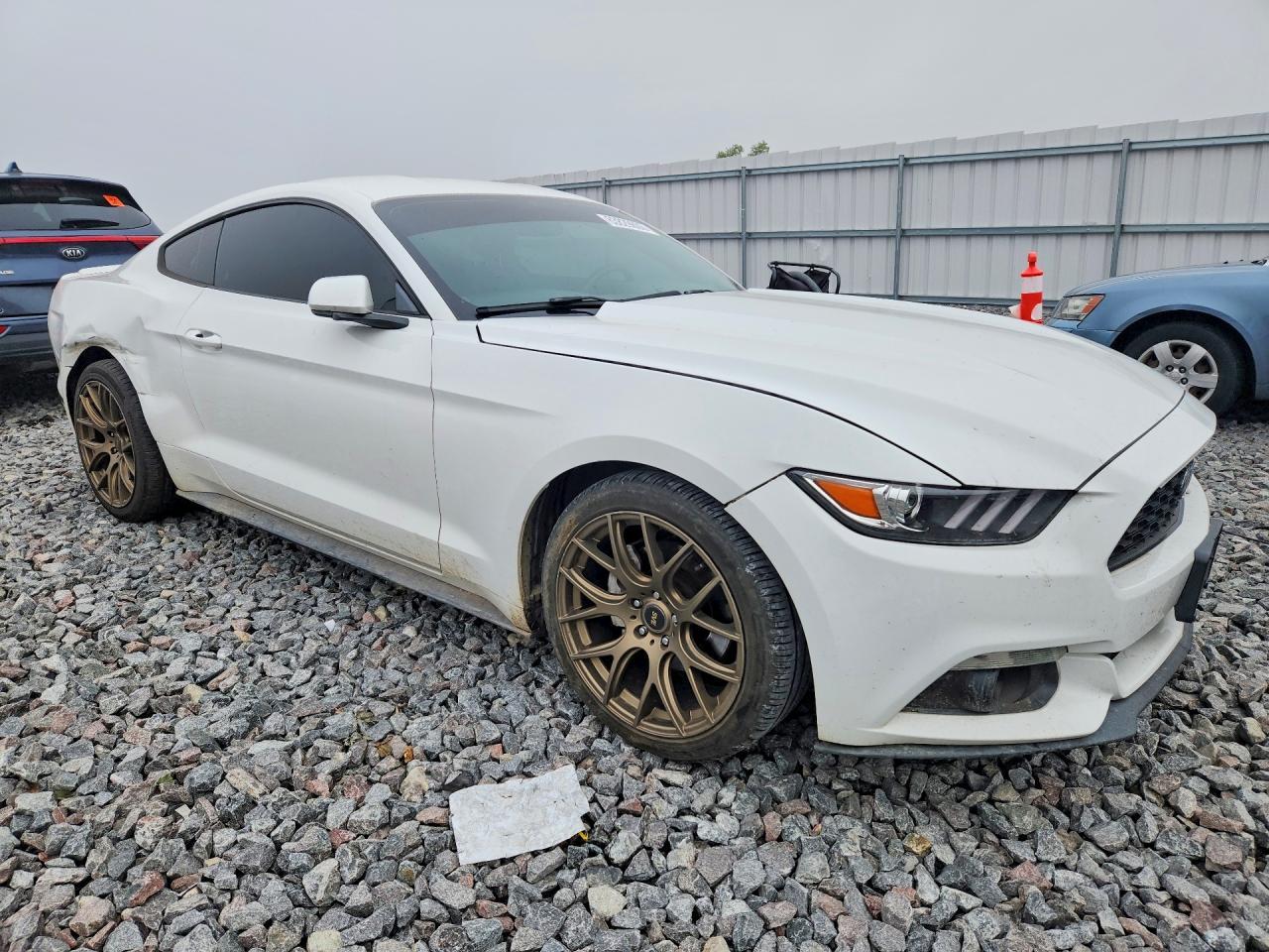 2015 Ford Mustang - Image 4